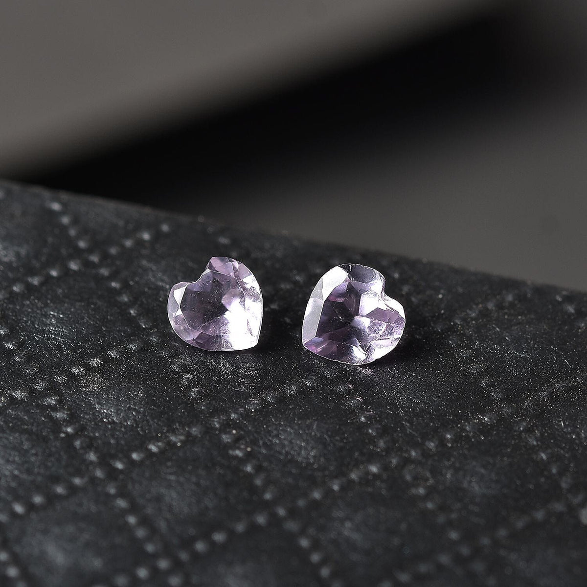 Set of 2 A Pink Amethyst Loose Gemstones in Heart Shape (5mm) 0.63 ct 8024909 1
