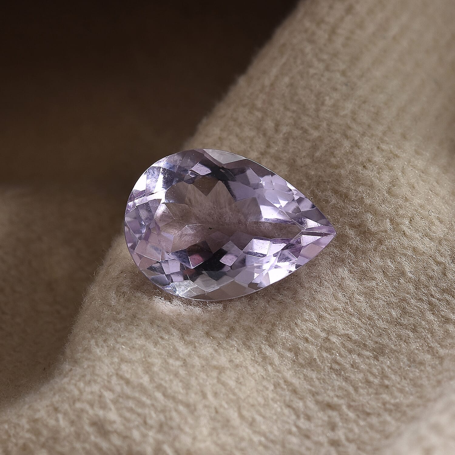 4.22 Ct. Pink Amethyst Loose Gemstone in Pear Shape 8070576 1