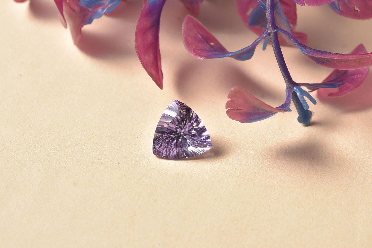 AA Pink Amethyst Loose Gemstone in Trillion Shape (12mm) 3.82 ct. 8024937 1