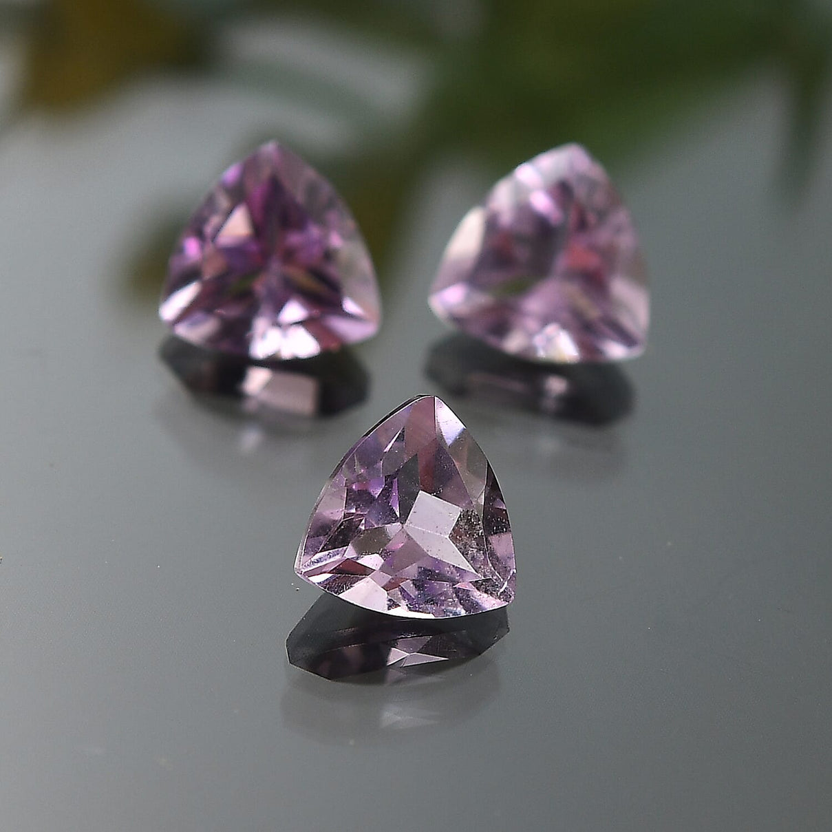 Set of 3 Pink Amethyst Loose Gemstones in Trillion Shape 1.06 Ct. 8072265 1