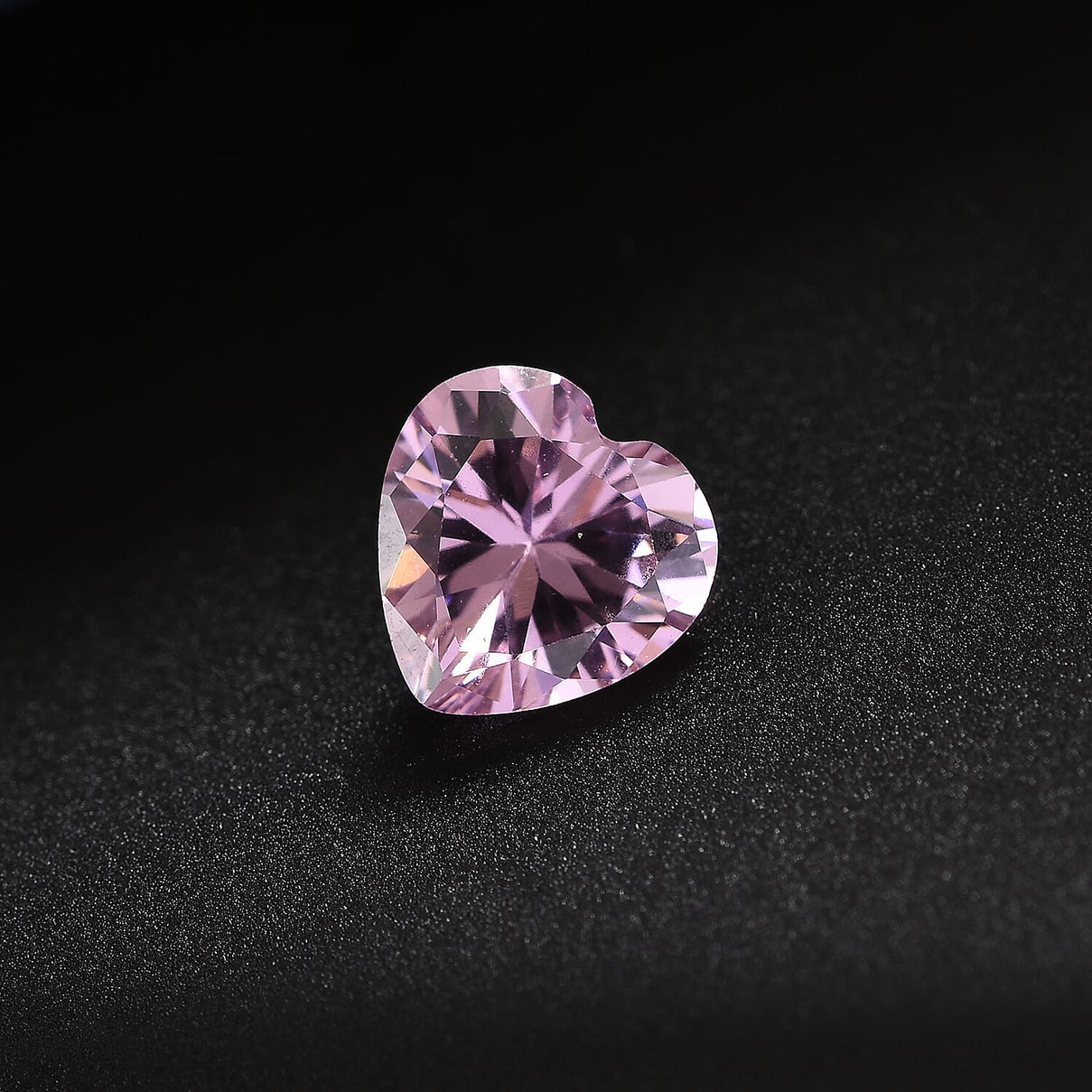 2.02 Ct. Pink Cubic Zirconia Loose Gemstone in Heart Shape (7 mm) 8068487 1