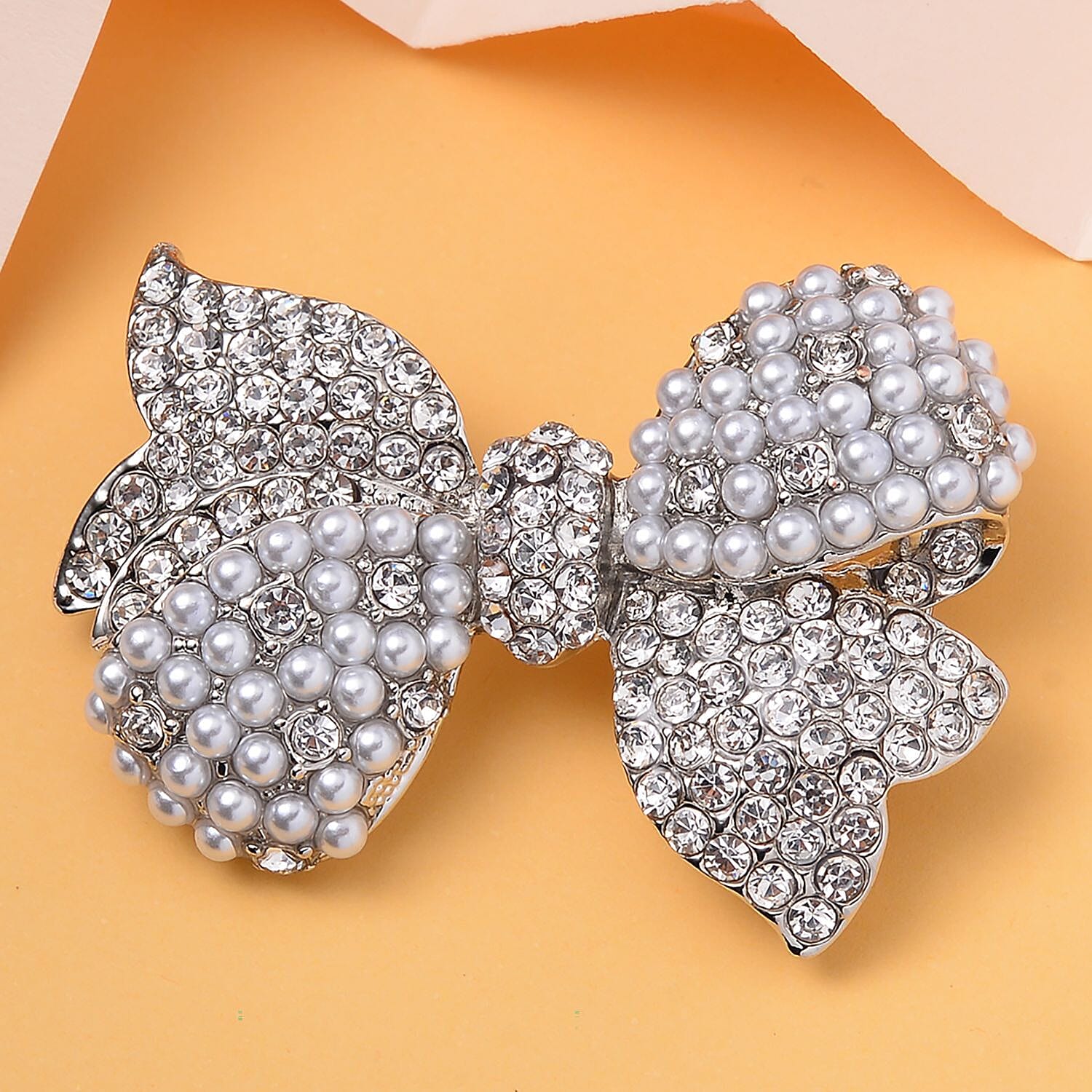 Plastic Pearl and White Crystal Ribbon Brooch 7639650 2