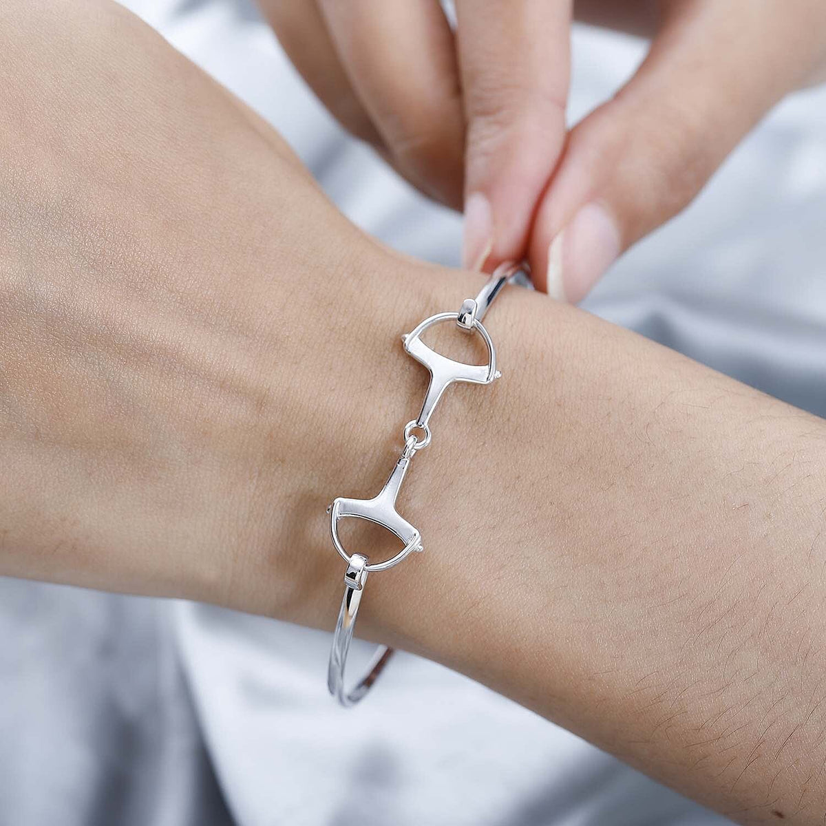 Designer Inspired Platinum Overlay Sterling Silver Snaffle Bangle (Size 7.5) 7652337 2