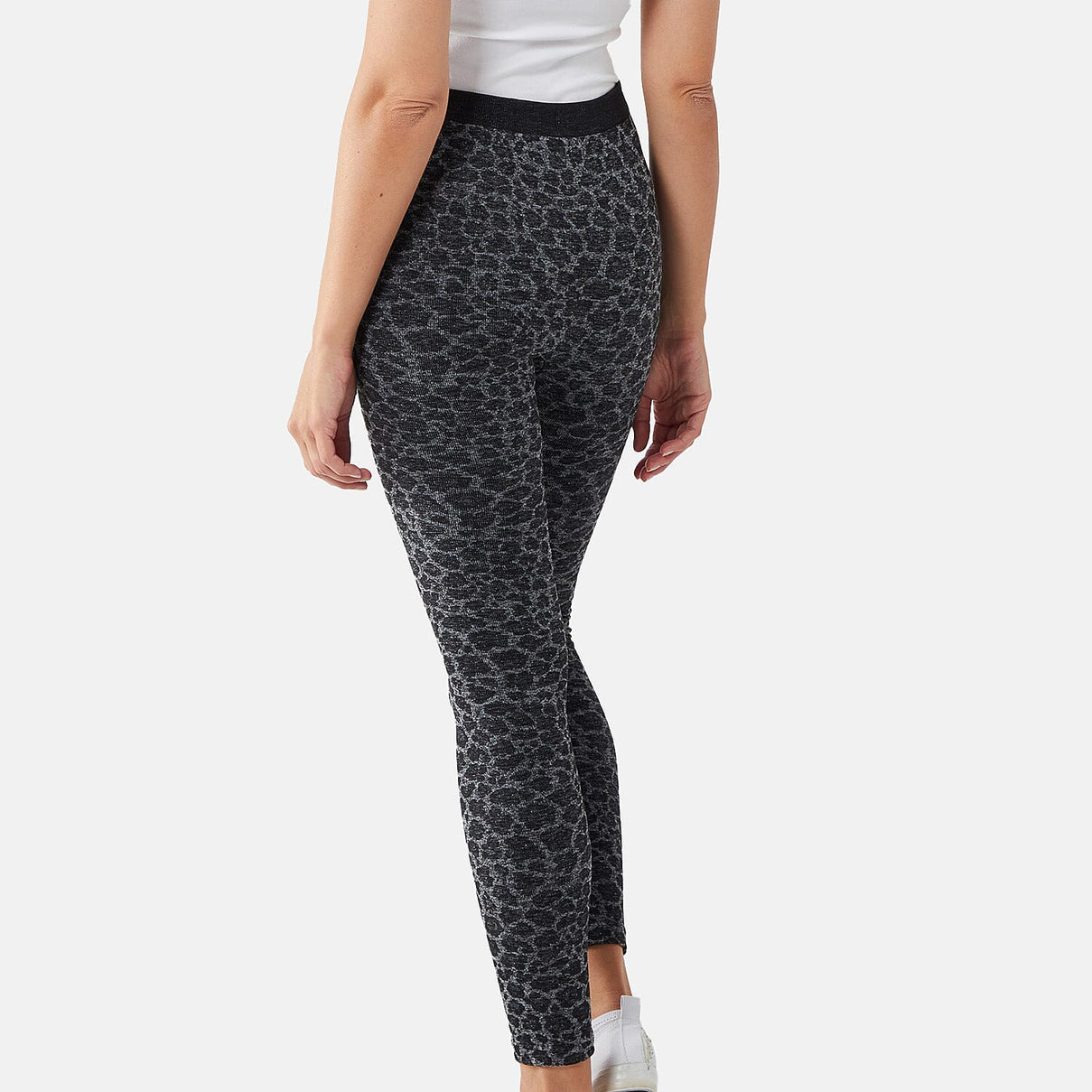 Nova of london Leopard Legging (Size 12 to 14 ) 7840043 4