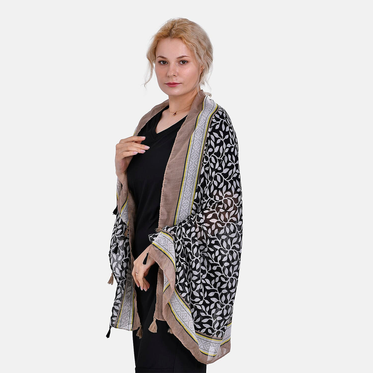 Closeout Deal New Arrival Printed Scarf with Tassels 7751711 2