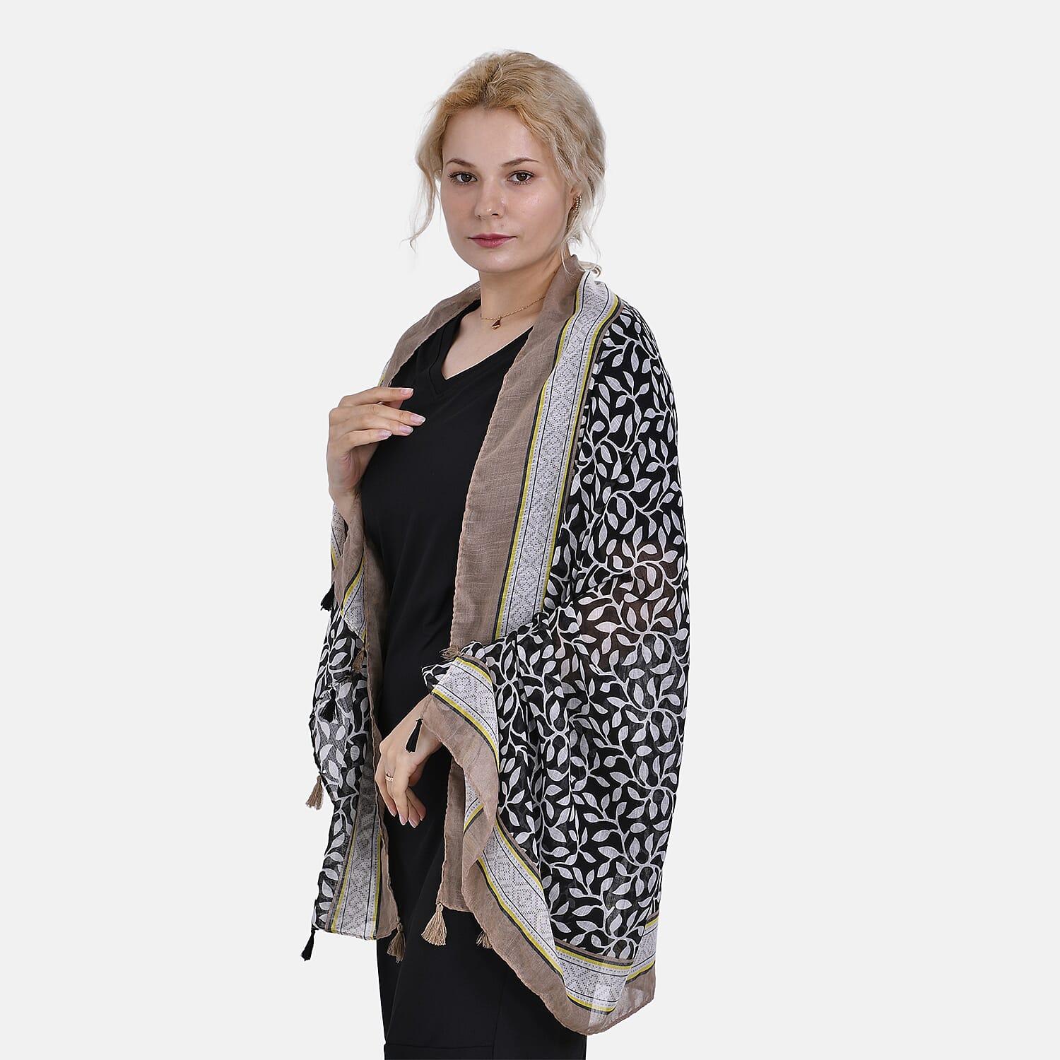 Closeout Deal New Arrival Printed Scarf with Tassels 7751711 2