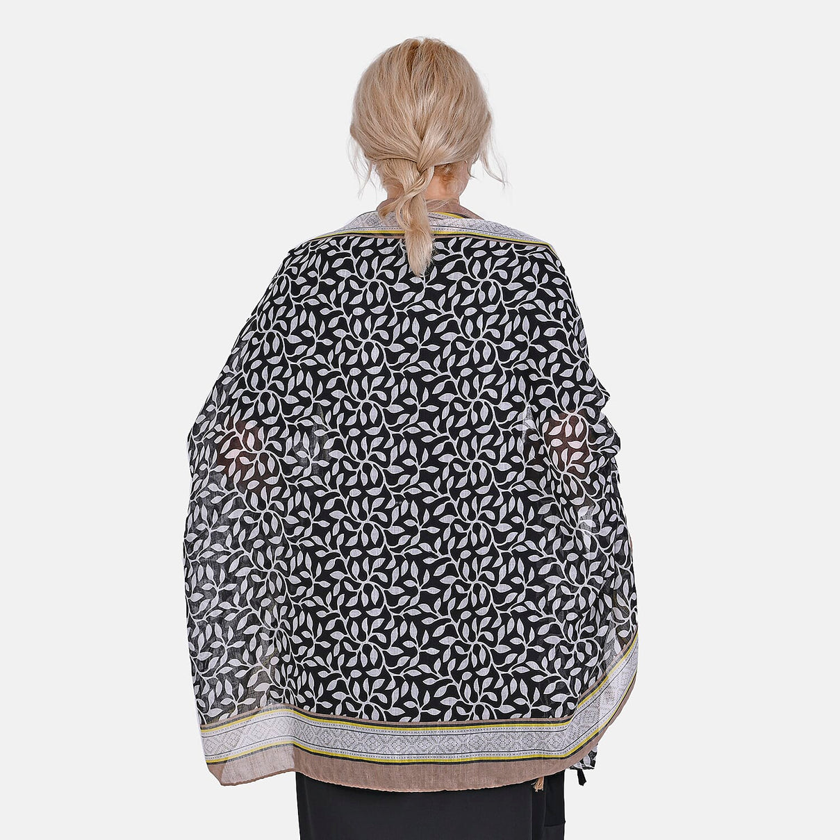 Closeout Deal New Arrival Printed Scarf with Tassels 7751711 3