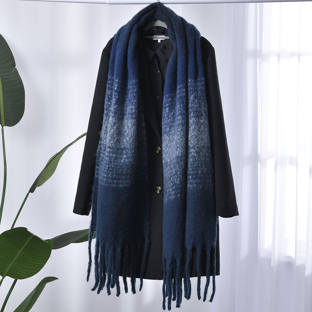 Check Pattern Scarf with Tassel (Size 182x75 Cm) 7013365 2