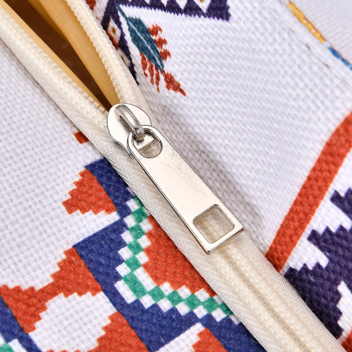 Tote Bag with Tribal Pattern 7775749 5