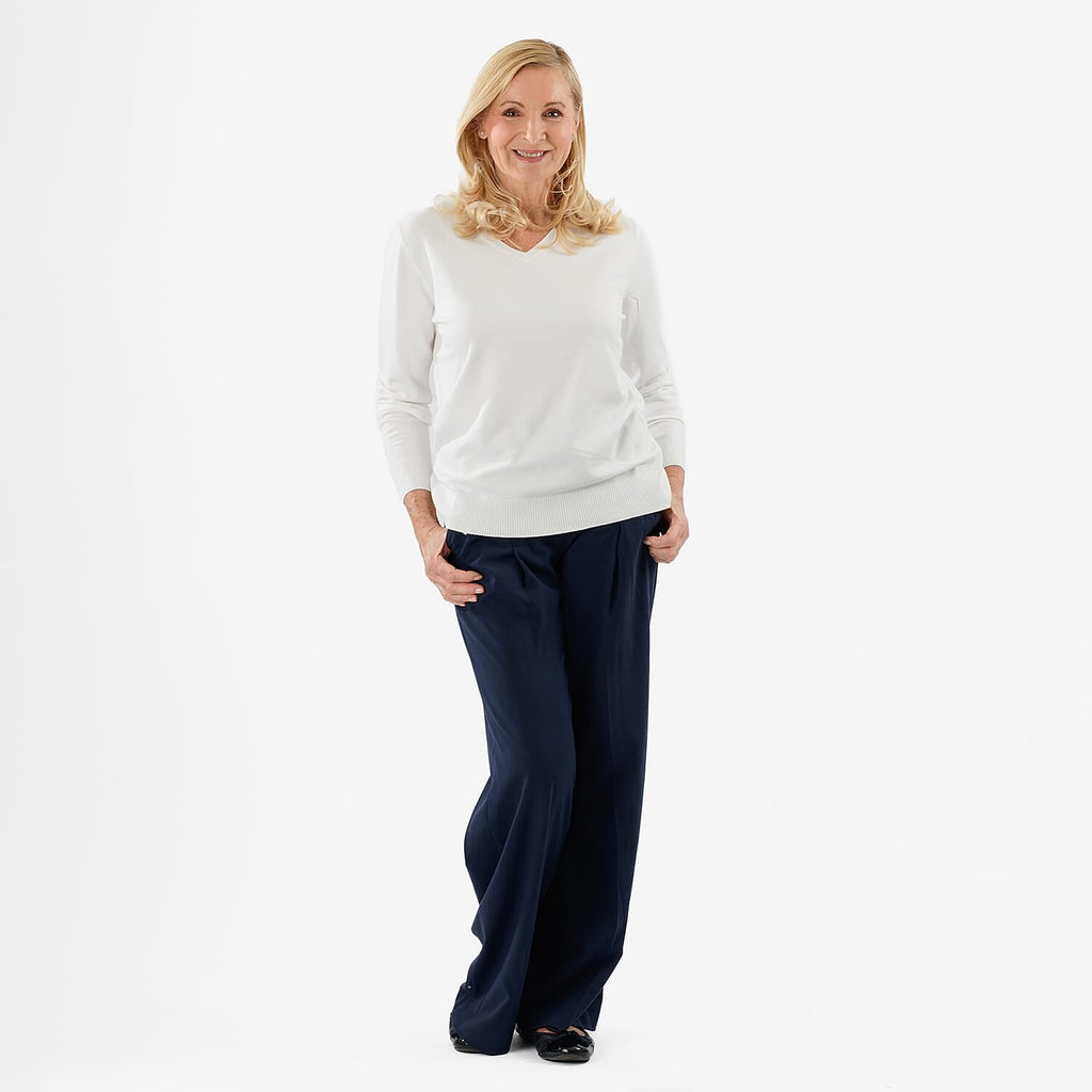 Pure & Natural V-Neck Jumper (Size 20) - White