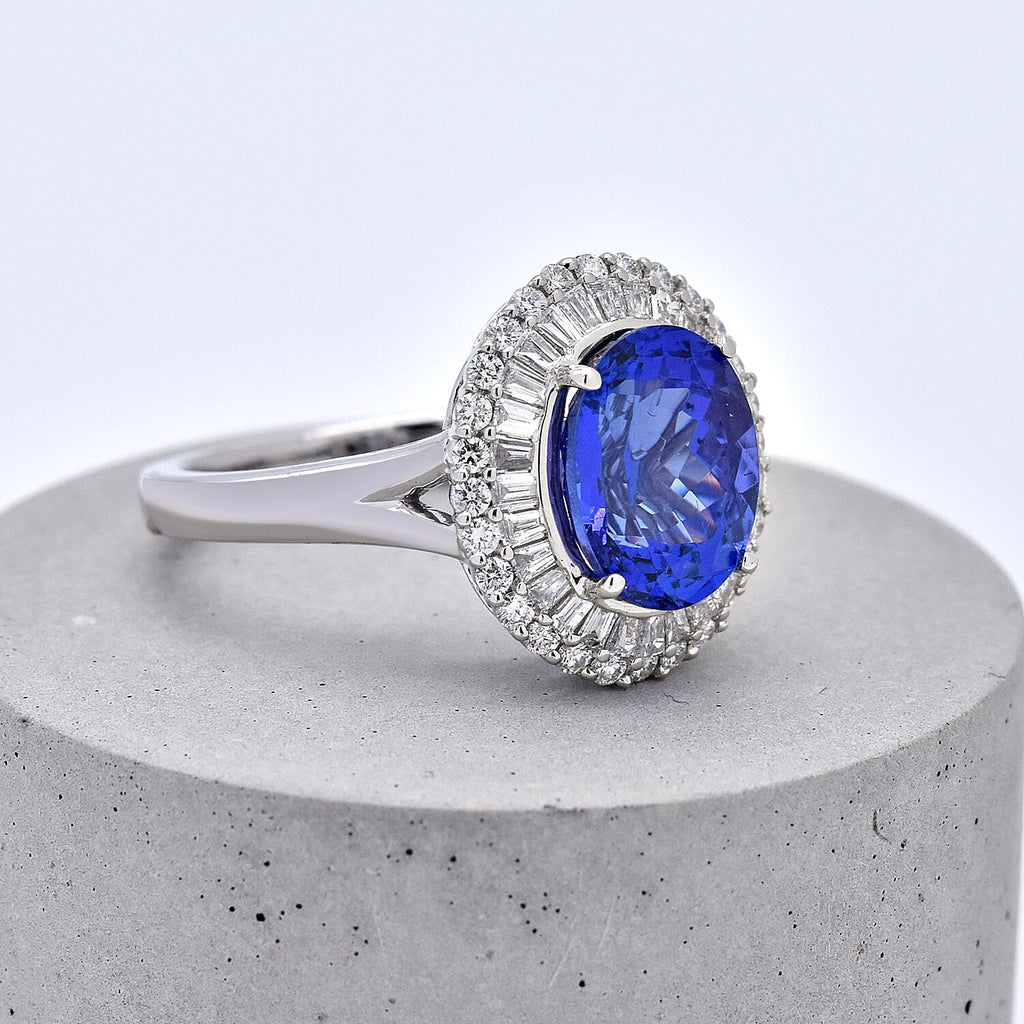 RHAPSODY 950 Platinum AAAA Tanzanite and Diamond (VS-EF) Ring 3.25 Ct, Platinum Wt. 6.10 Gms