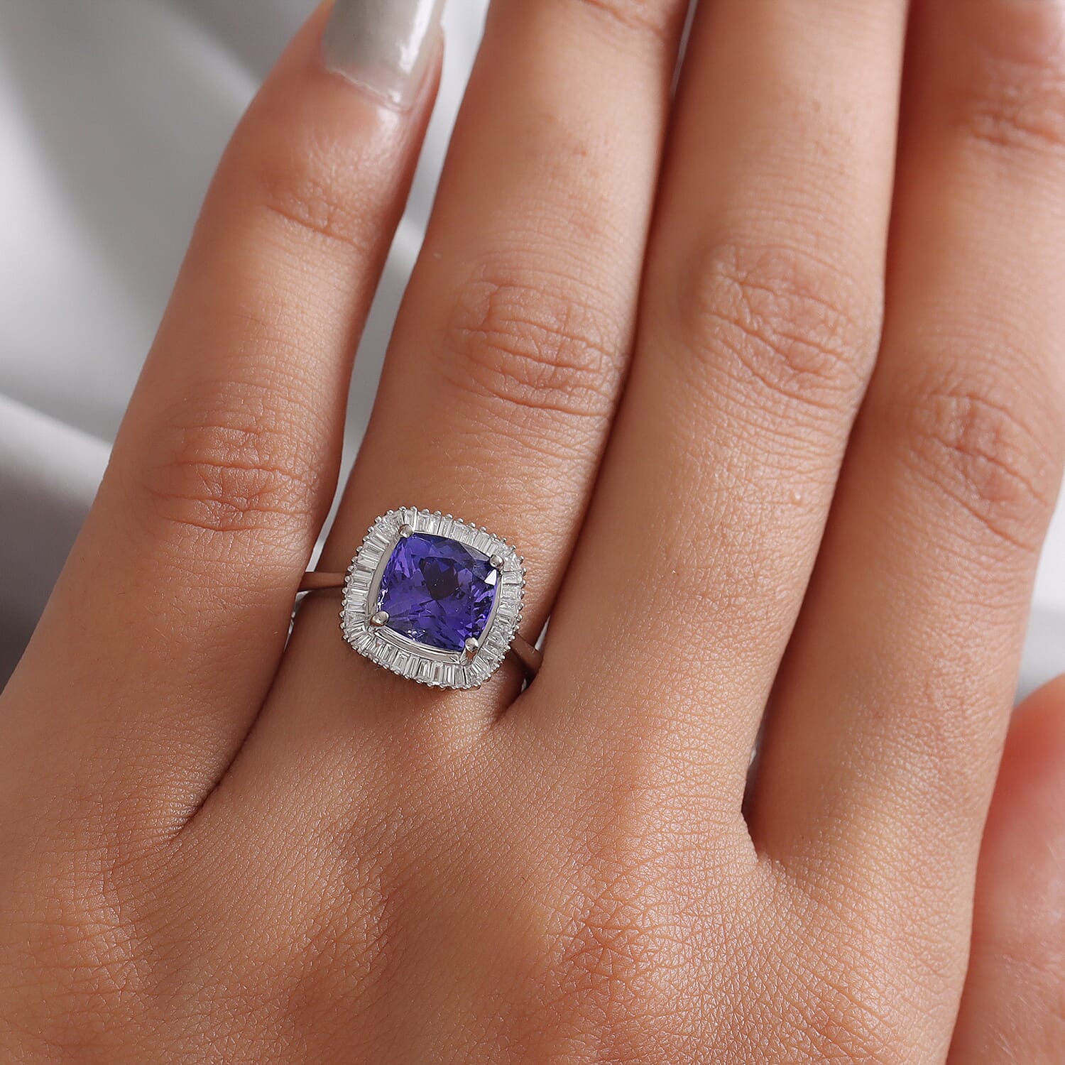 RHAPSODY 950 Platinum AAAA Tanzanite and Diamond (VS-E-F) Ring 2.75 Ct, Platinum Wt. 5.10 Gms 7819853 3