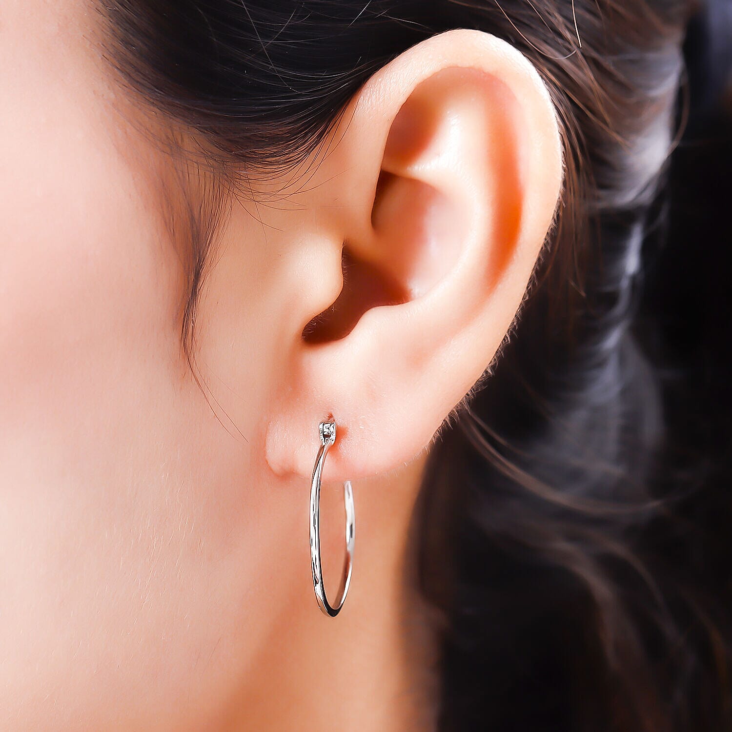 RHAPSODY High Finish Hoop Earrings in 950 Platinum 3.64 Grams 3380075 3