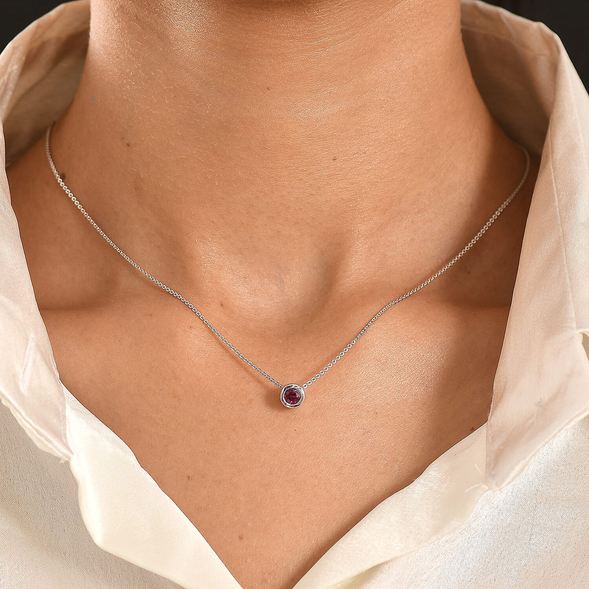 Rachel Galley - AAA Rhodolite Garnet Solitaire Pendant with Chain (Size 20) in Rhodium Overlay Sterling Silver 4468184 2