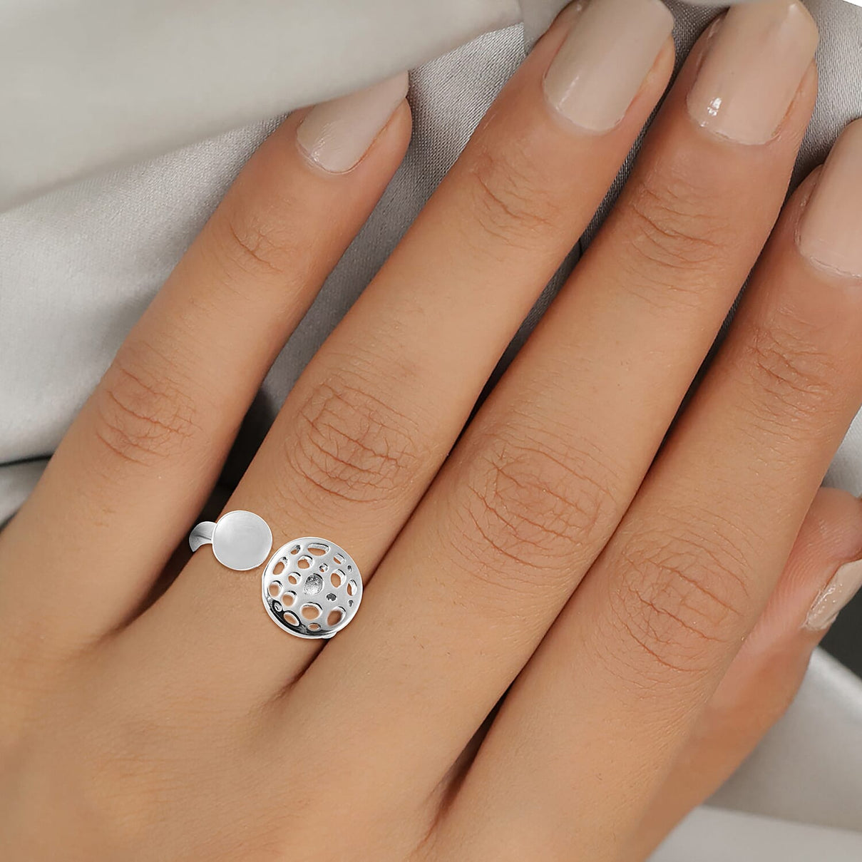 Rachel Galley Lattice Pattern Ring in Rhodium Plated Sterling Silver 3833584 3