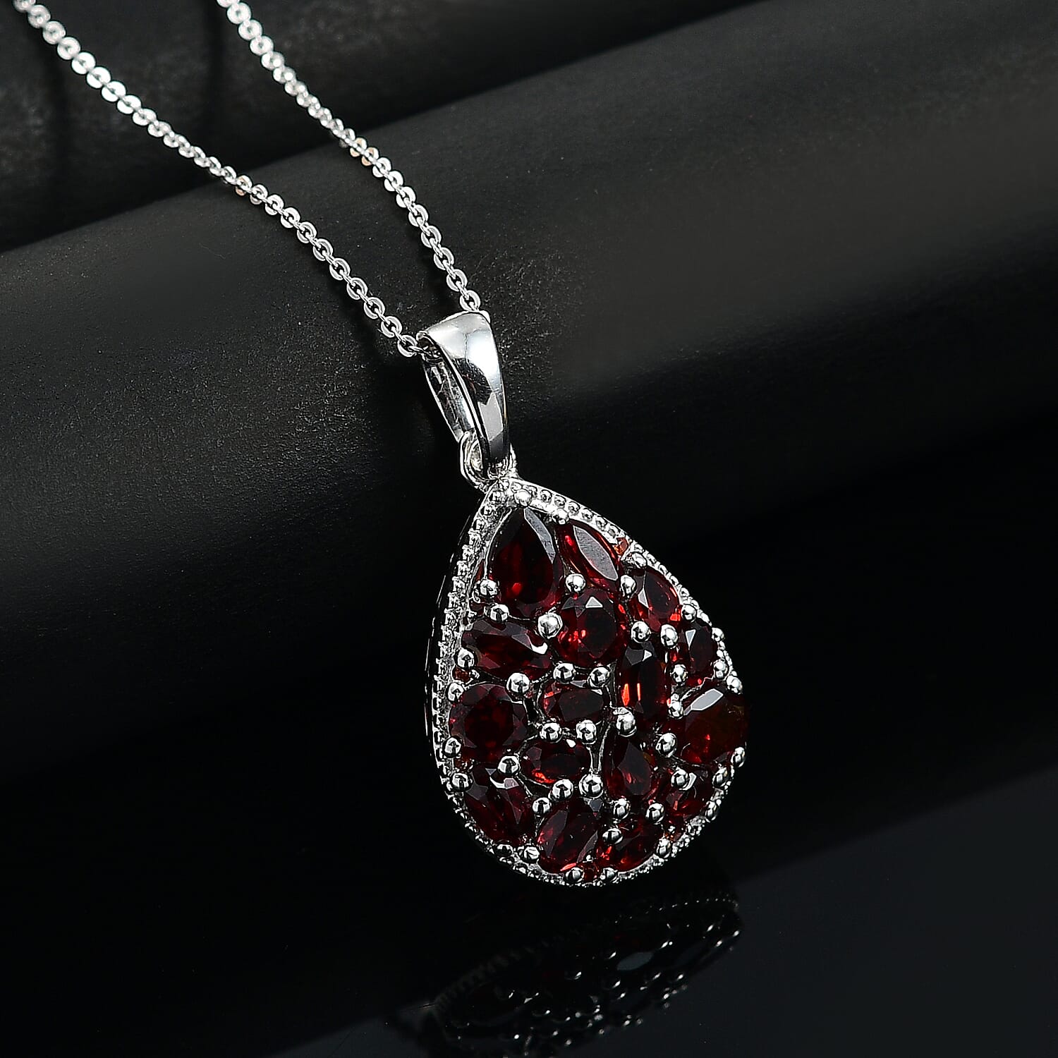 Red Garnet Pendant with Chain (Size 20) in Rhodium Overlay Sterling Silver 4.90 Ct, Silver Wt. 5.90 Gms. 4339898 3