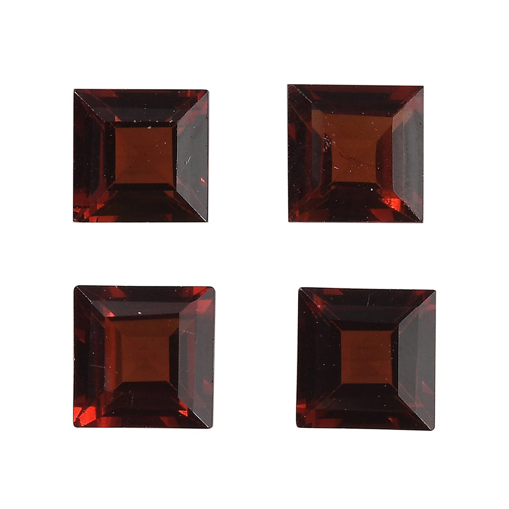 Red Garnet Square 4 mm
