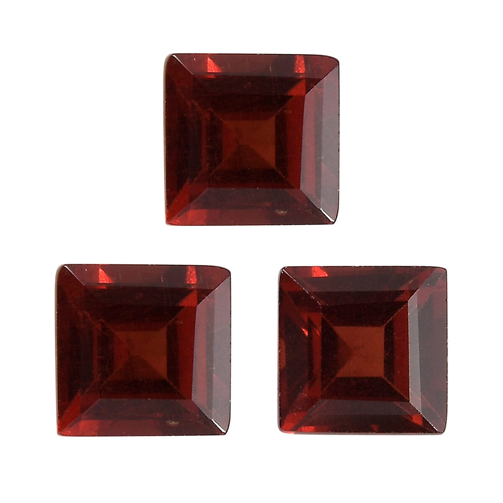 Red Garnet Square Gemstone 1.19 Ct. - 4 mm