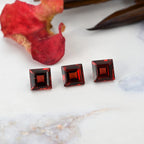 Red Garnet Square 5 mm