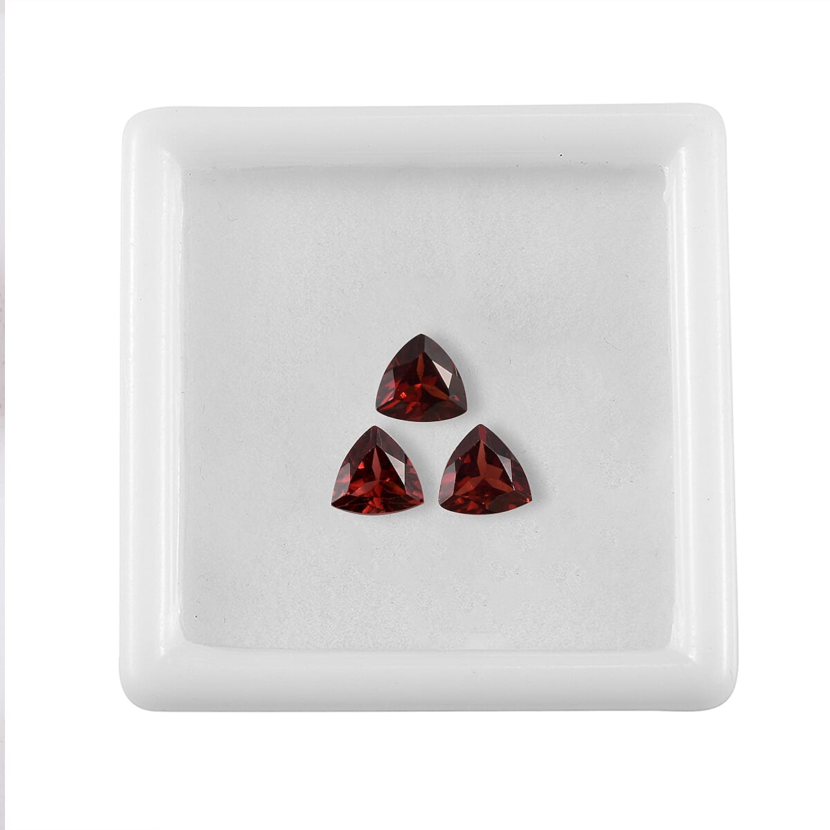 Set of 3 Red Garnet Loose Gemstones in Trillion Shape 2.18 Ct. (6 mm) 8068602 3