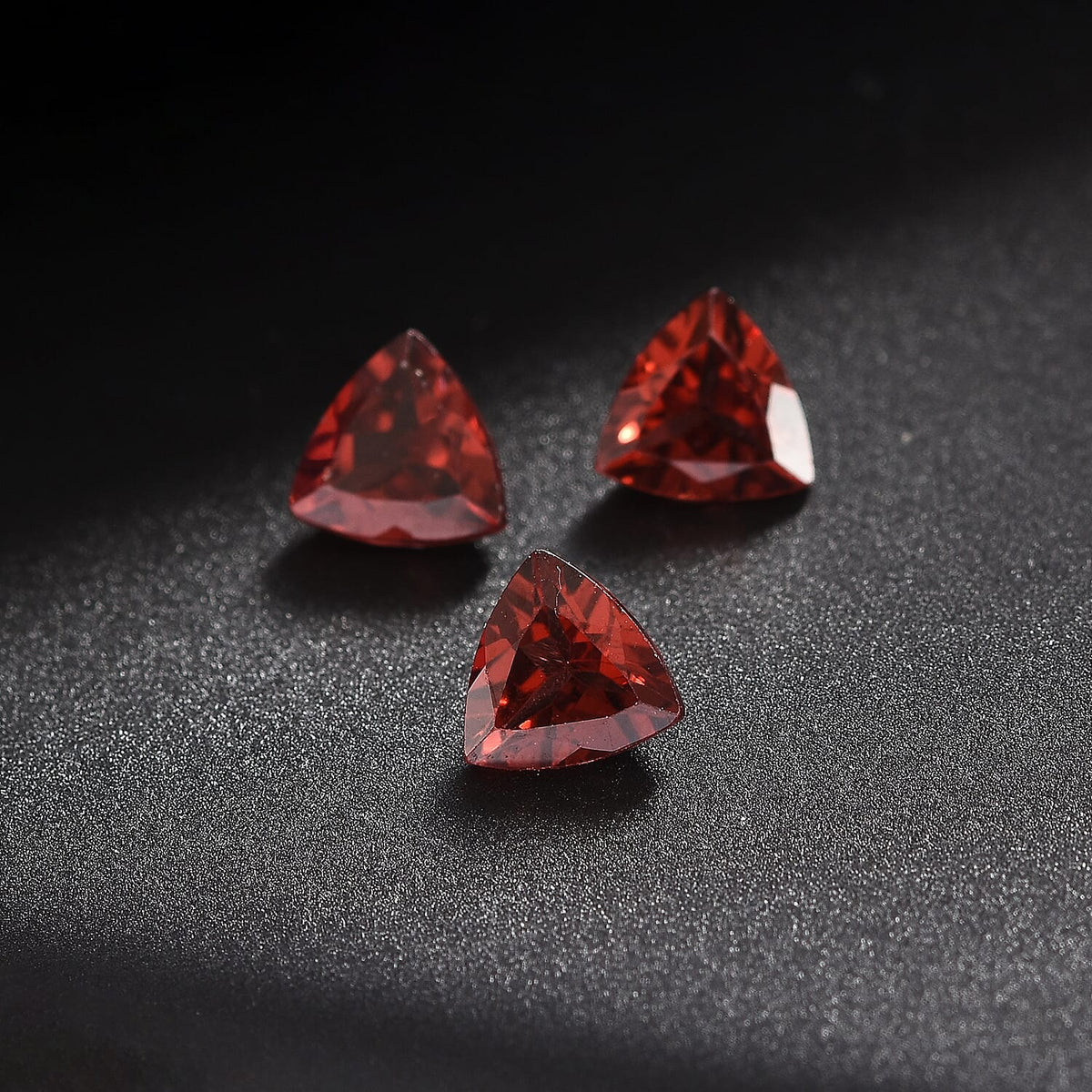 Set of 3 Red Garnet Loose Gemstones in Trillion Shape 2.44 Ct. (6 mm) 8068603 1