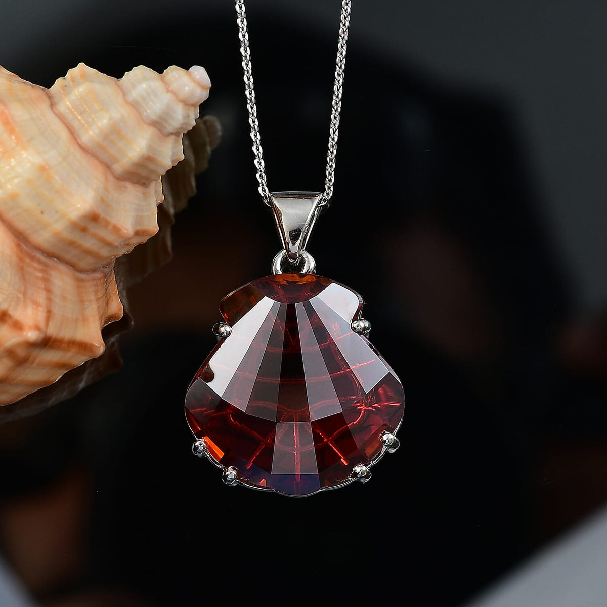 Closeout Deal - Red Magma Swarovski Crystal Pendant with Chain (Size 20) in Platinum Overlay 29.82 Ct. 4373833 3