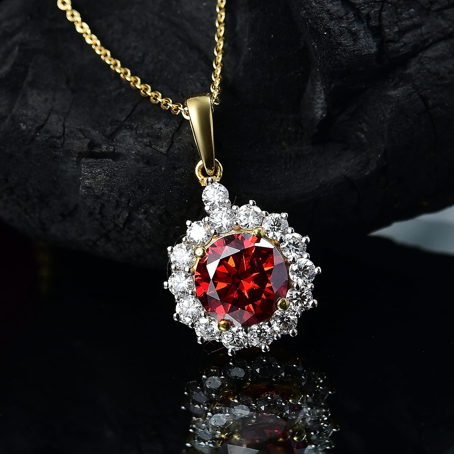 DEAL OF THE DAY - Premium Red Moissanite Solitaire and White Moissanite Pendant with Chain (Size 20) in 18K Vermeil Yellow Gold Plated Sterling Silver 2.21 Ct. 4368411 6