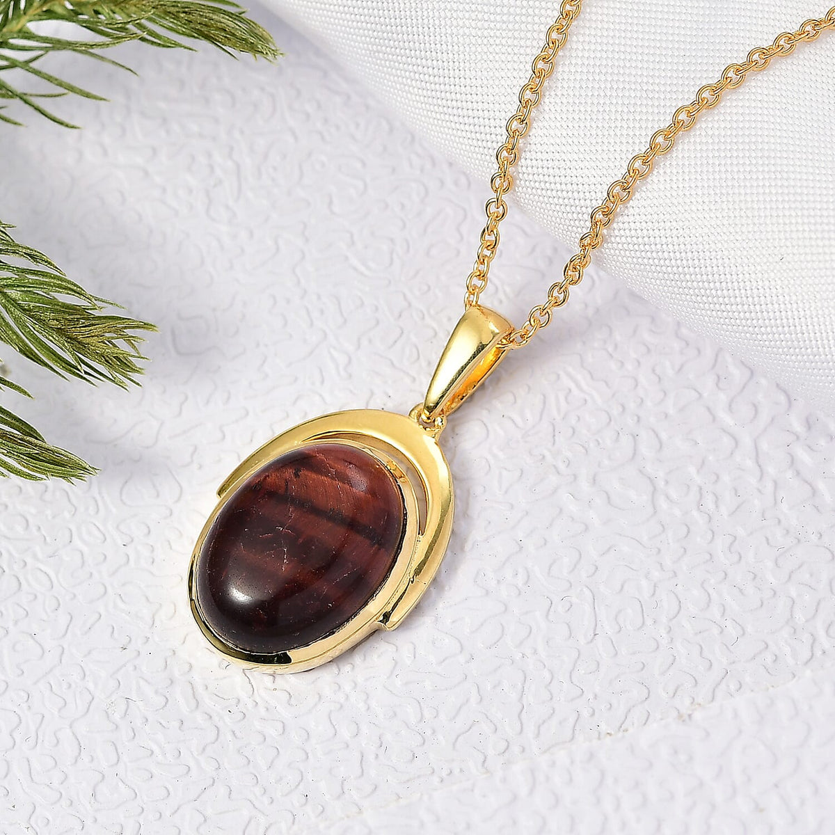 EverTrue Red Tiger Eye Solitaire Pendant with Chain (Size 20) in Yellow Gold Plated 9.95 Ct. 4419115 3