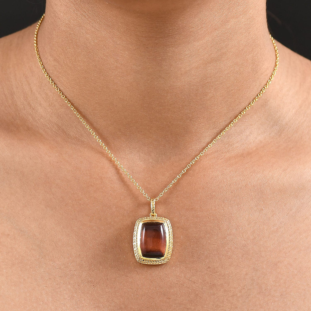 EverTrue Red Tiger Eye Solitaire Pendant with Chain (Size - 20) in Yellow Gold Plated 11.79 Ct. 4421501 2