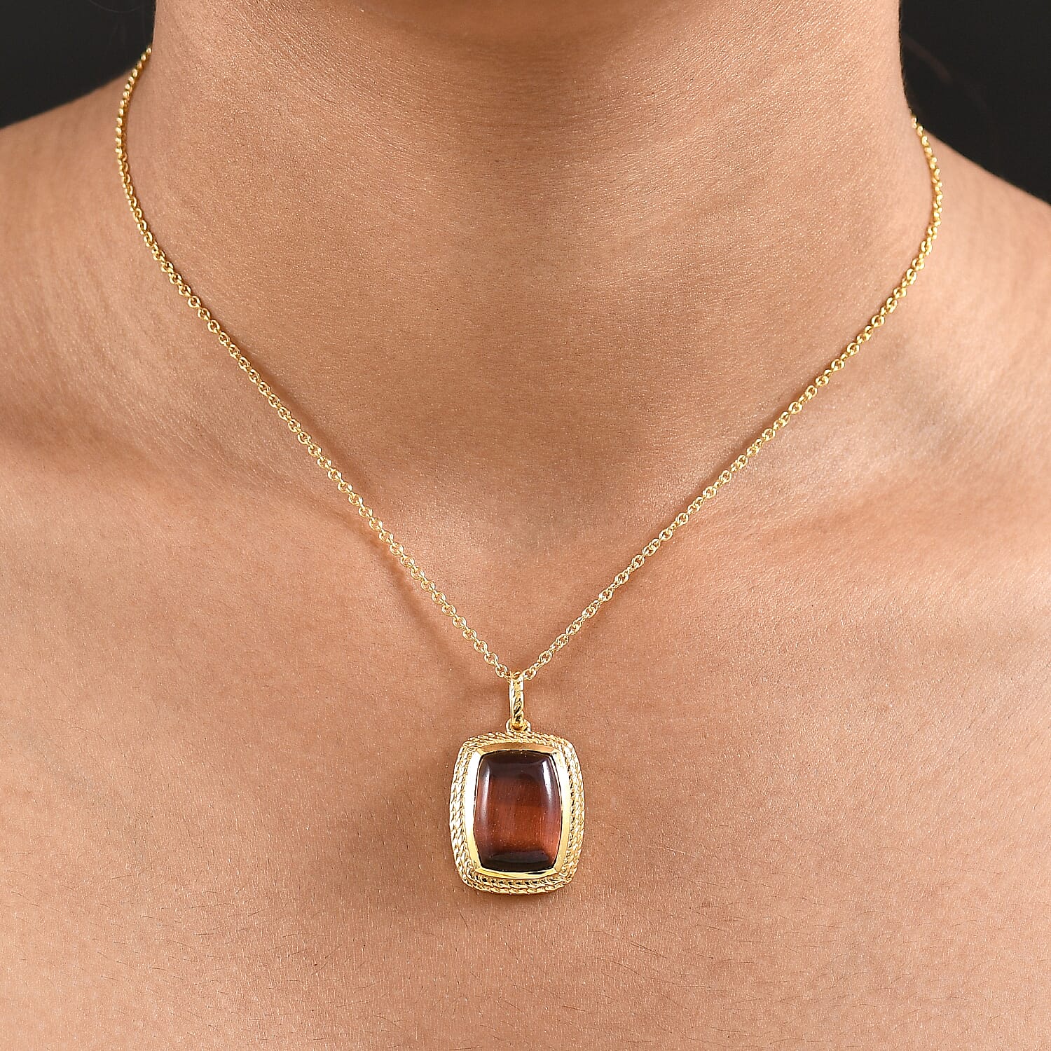 EverTrue Red Tiger Eye Solitaire Pendant with Chain (Size - 20) in Yellow Gold Plated 11.79 Ct. 4421501 2