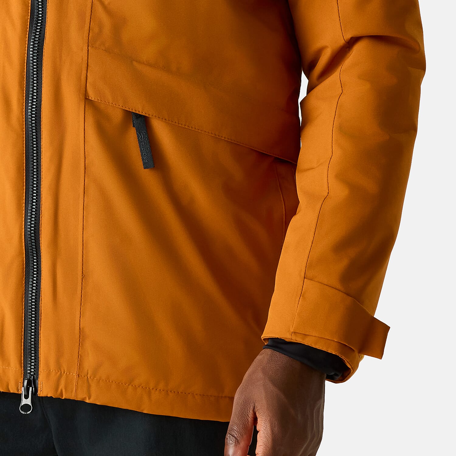 Regatta Mens Waterproof Thermoguard Insulated Jacket With High Collar Hood, Storm Cuffs &amp; Adjustable Hem (Size L) - Orange 8462016 8