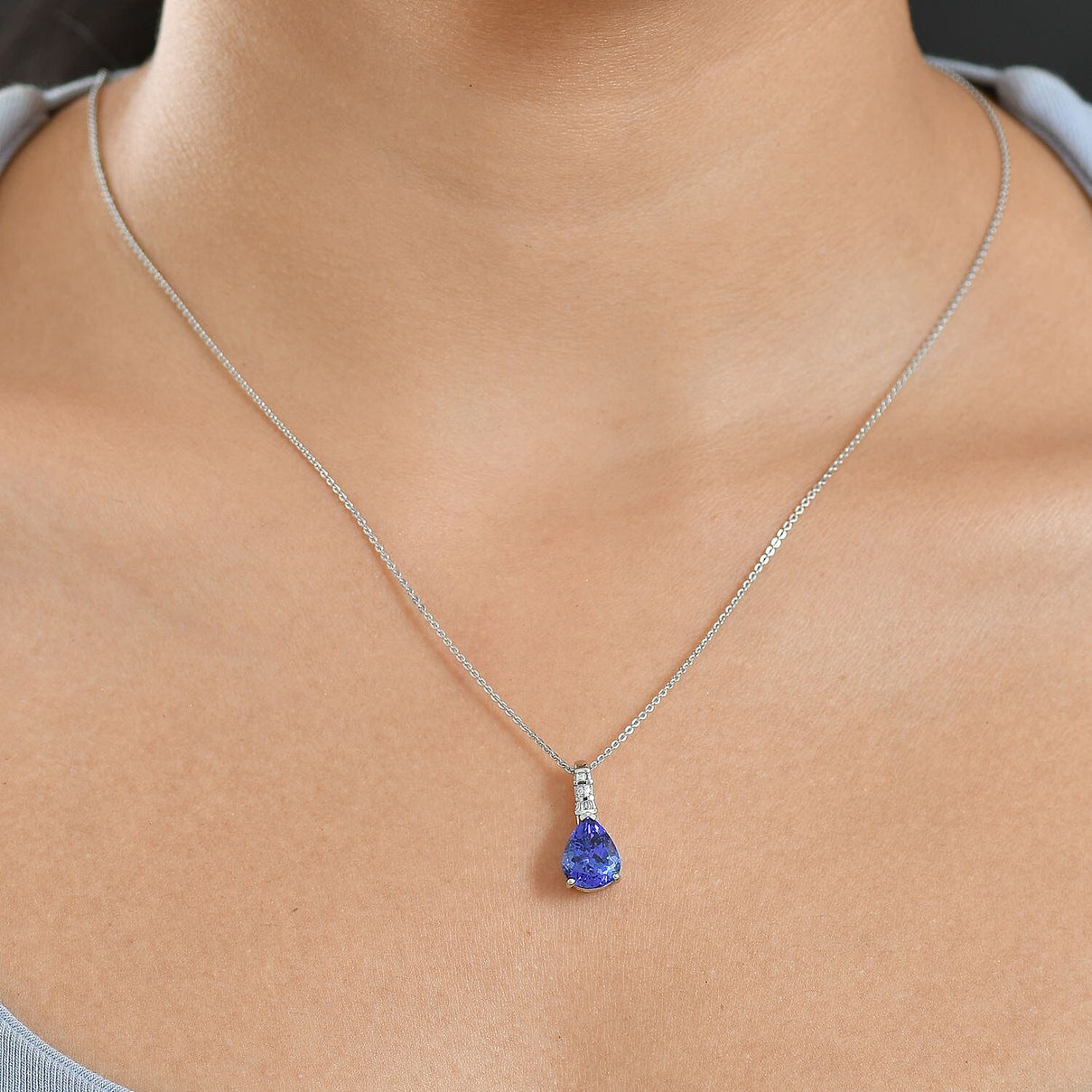 Rhapsody 2.4 Ct. AAAA Tanzanite &amp; White Diamond (VS-EF) Pendant in 950 Platinum 8251605 3