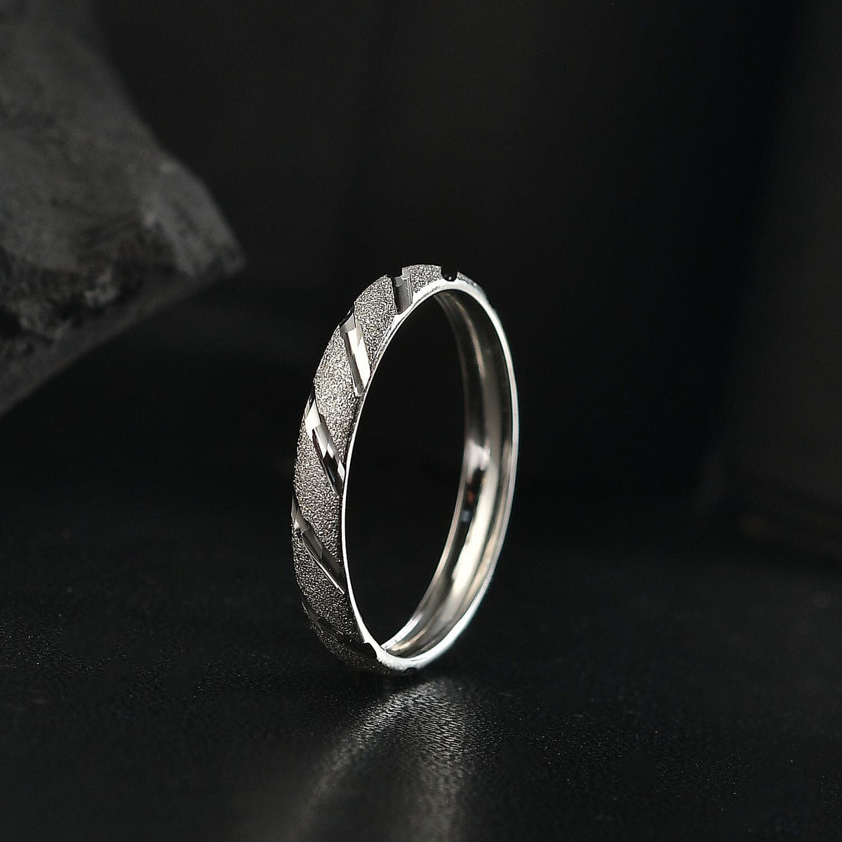 RHAPSODY - 950 Platinum Band Ring 8036779 2
