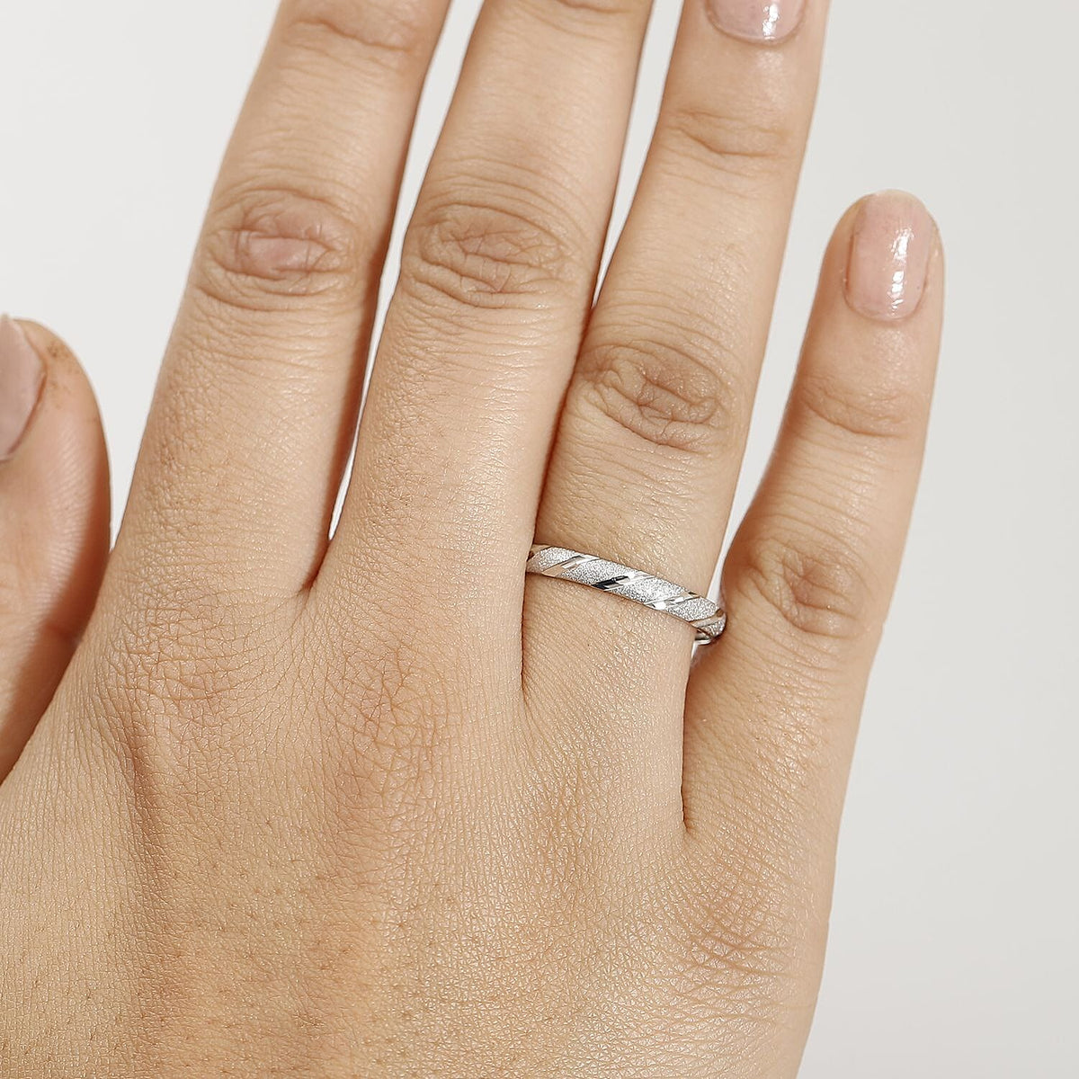 RHAPSODY - 950 Platinum Band Ring 8036779 3