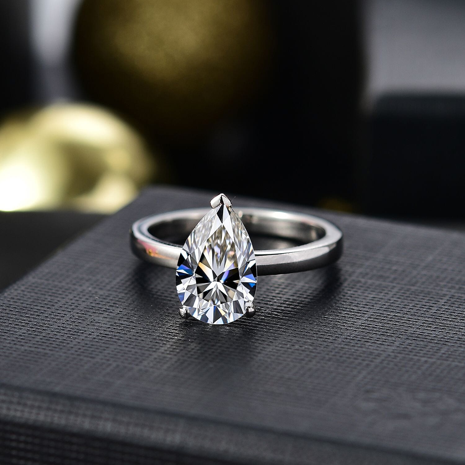 lUXURIANT 950 Platinum IGI Certified Lab Grown Diamond (VS-G) Solitaire Ring 2.08 Ct. 8021073 2