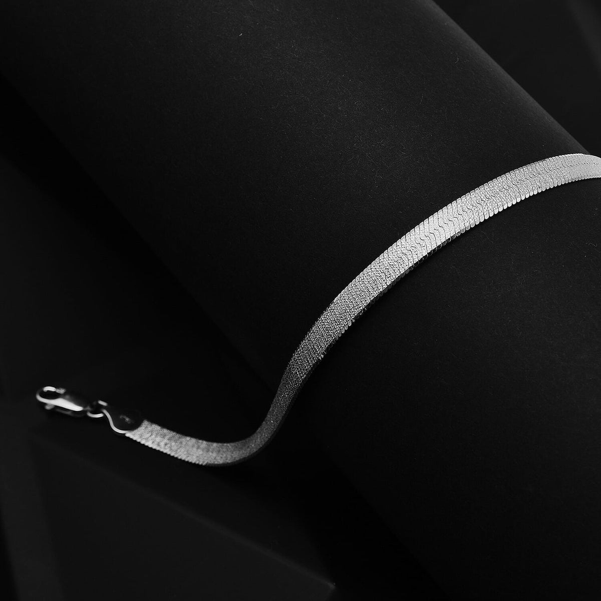 Hatton Garden Closeout - Designer Inspired Herringbone Bracelet (Size - 7.5) With Lobster Clasp in Platinum Overlay Sterling Silver 7969503 1