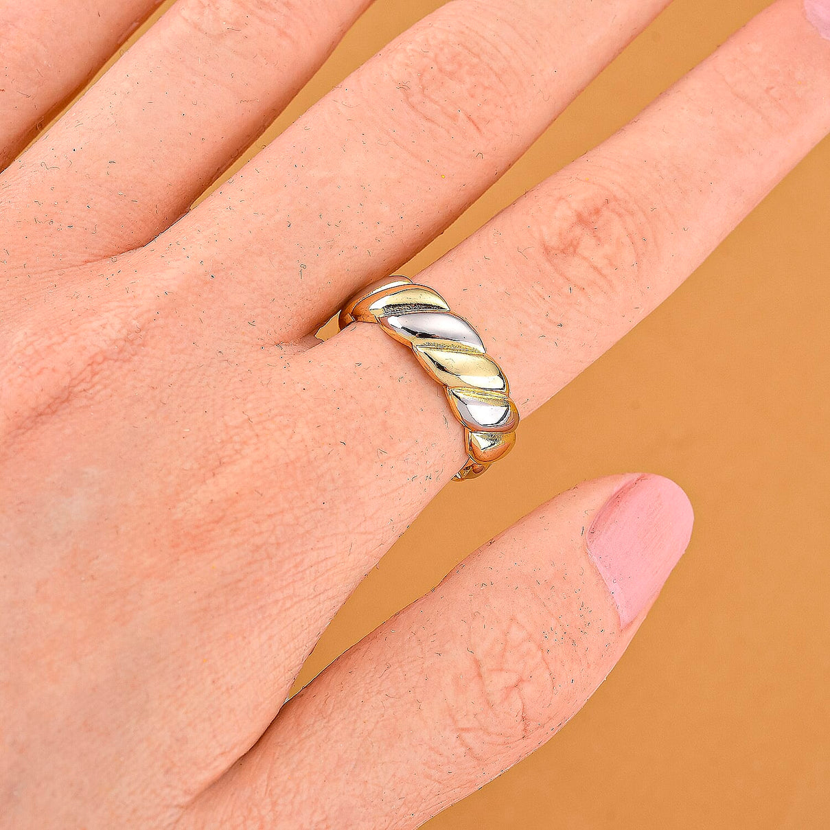 Magnetic Dual Color Ring 8196317 2
