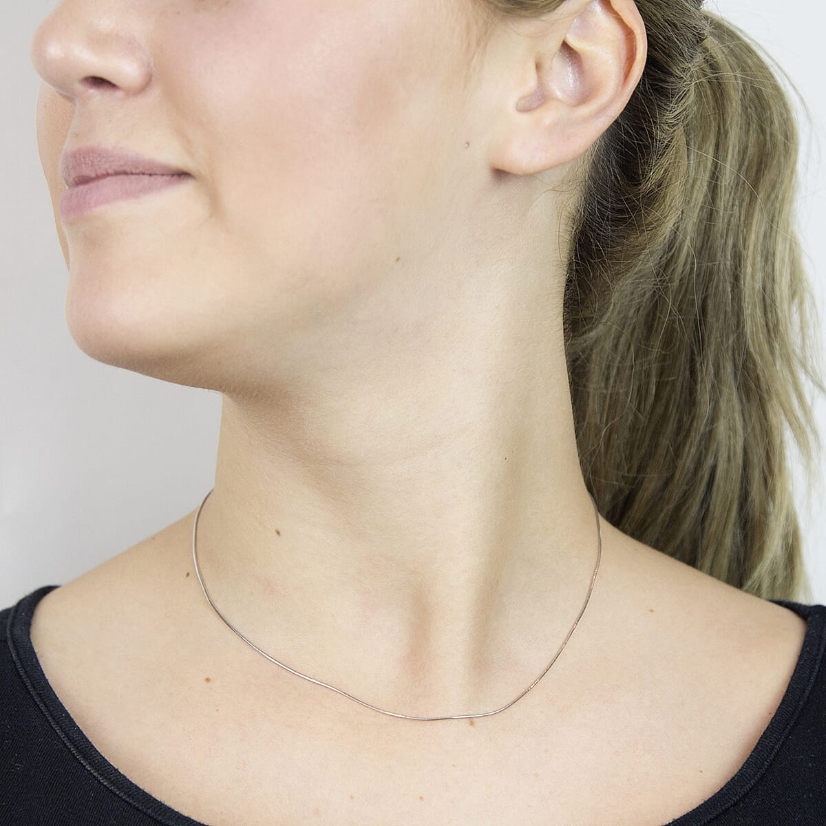 Round Snake Chain 16 Inch in 9K White Gold 7586111 1