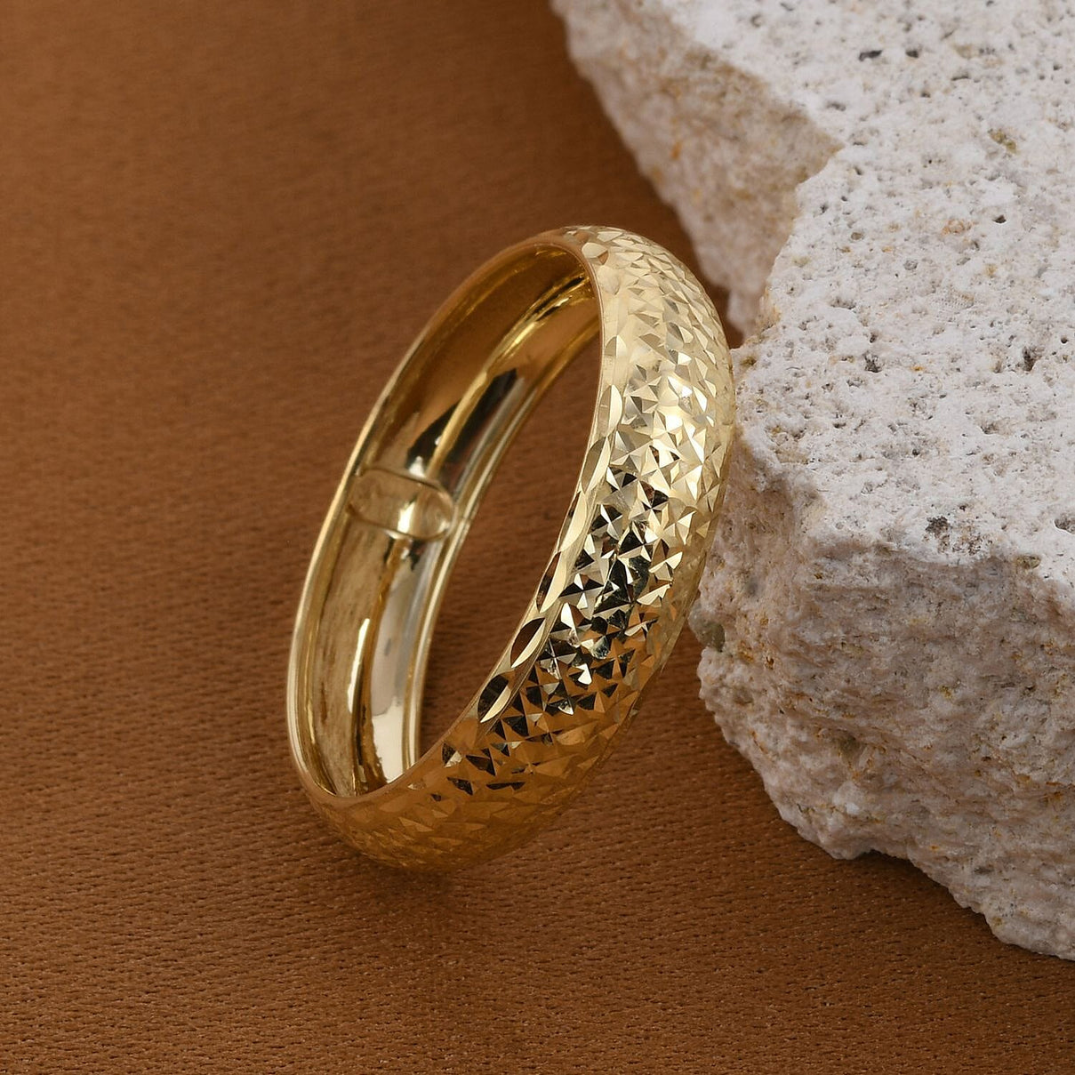 9K Yellow Gold Diamond-Cut Band Ring 3710153 7