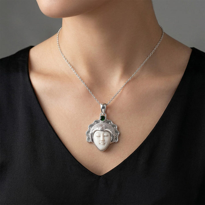 Royal Bali Collection - D'Joy Ox Bone &amp; Natural Chrome Diopside Sterling Silver Pendant 2.05 Ct, Silver Wt. 12.50 Gms 8513249 2