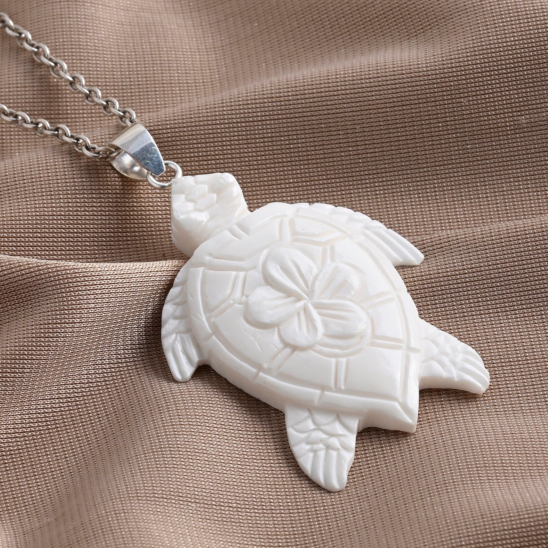 Royal Bali Collection - Ox Bone Sterling Silver Turtle Pendant 25.00 Ct. 8513255 2