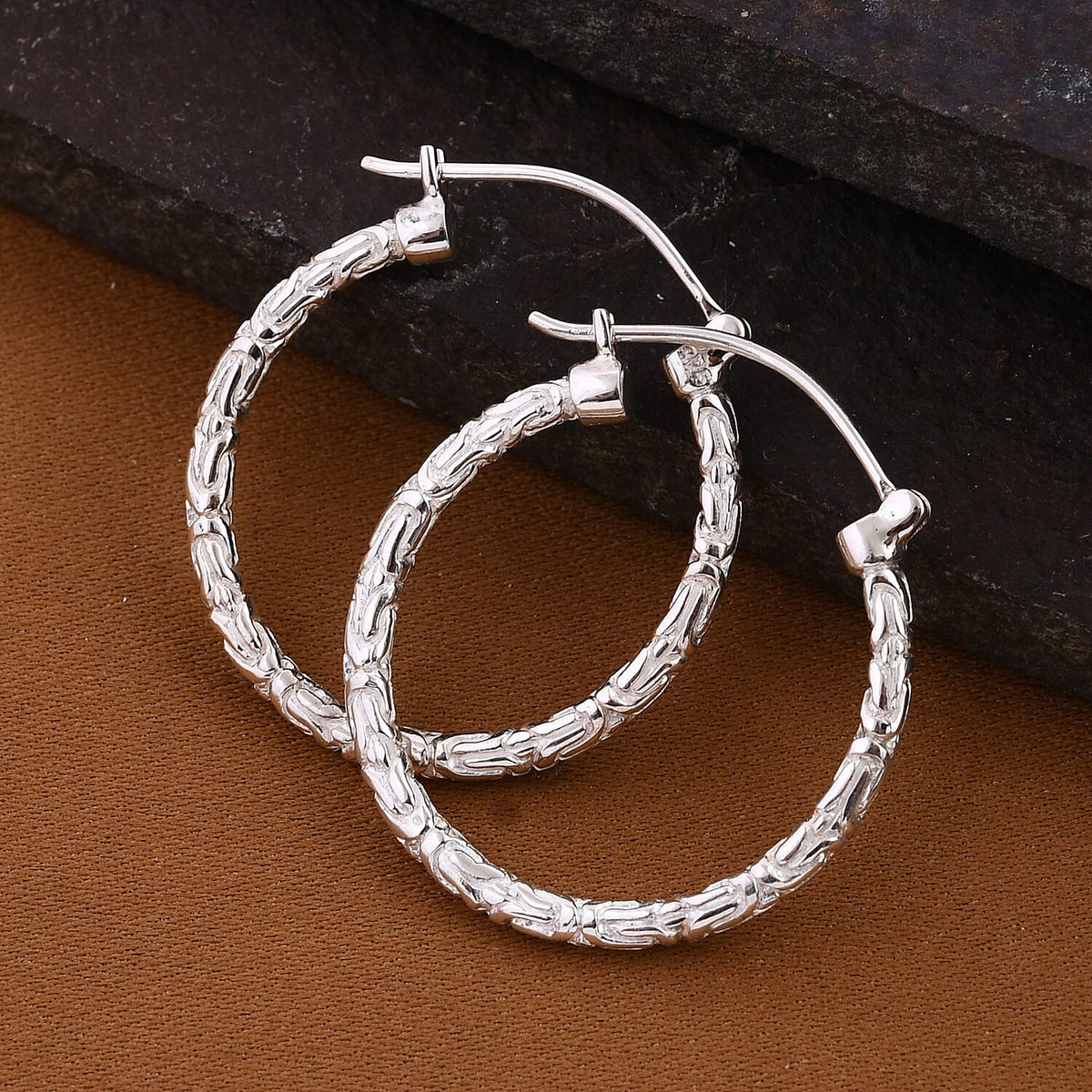 Royal Bali Collection - Sterling Silver Borobudur Hoop Earrings with Clasp 7620928 4
