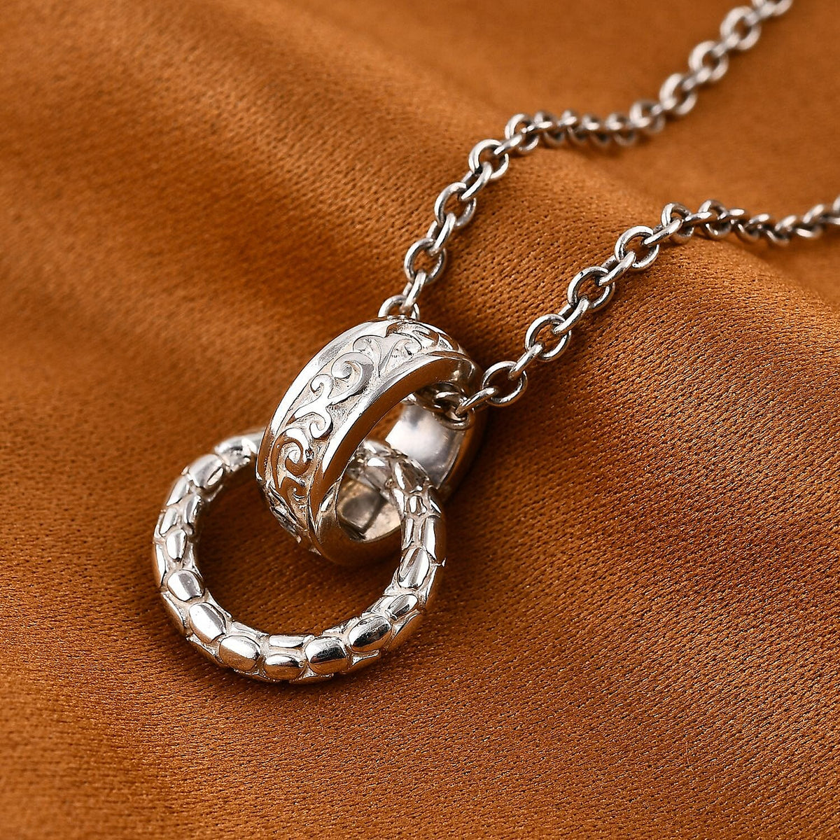 Royal Bali Collection - Dragon Scale Pendant with Leaf Pattern in Sterling Silver. 7620981 3