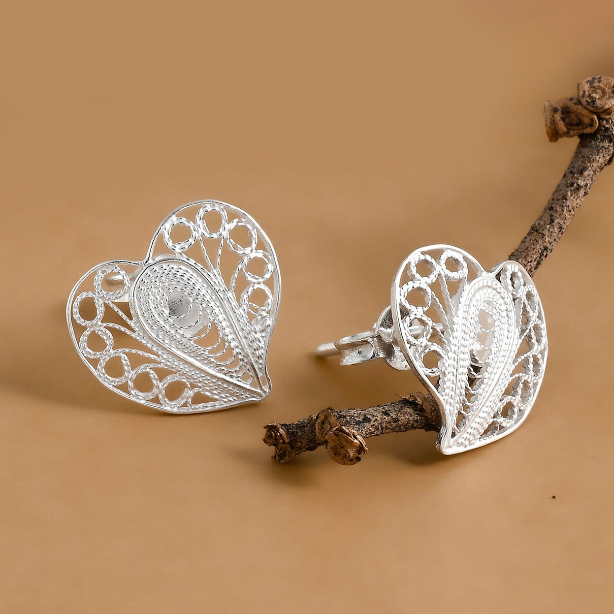 Royal Bali Collection - Sterling Silver Heart-Shaped Stud Earring with Push Back 8522261 3