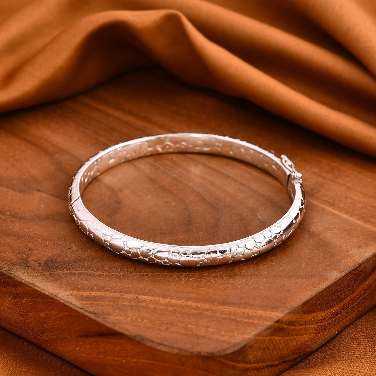 Royal Bali Collection - Sterling Silver Pebble Bangle 7749446 2
