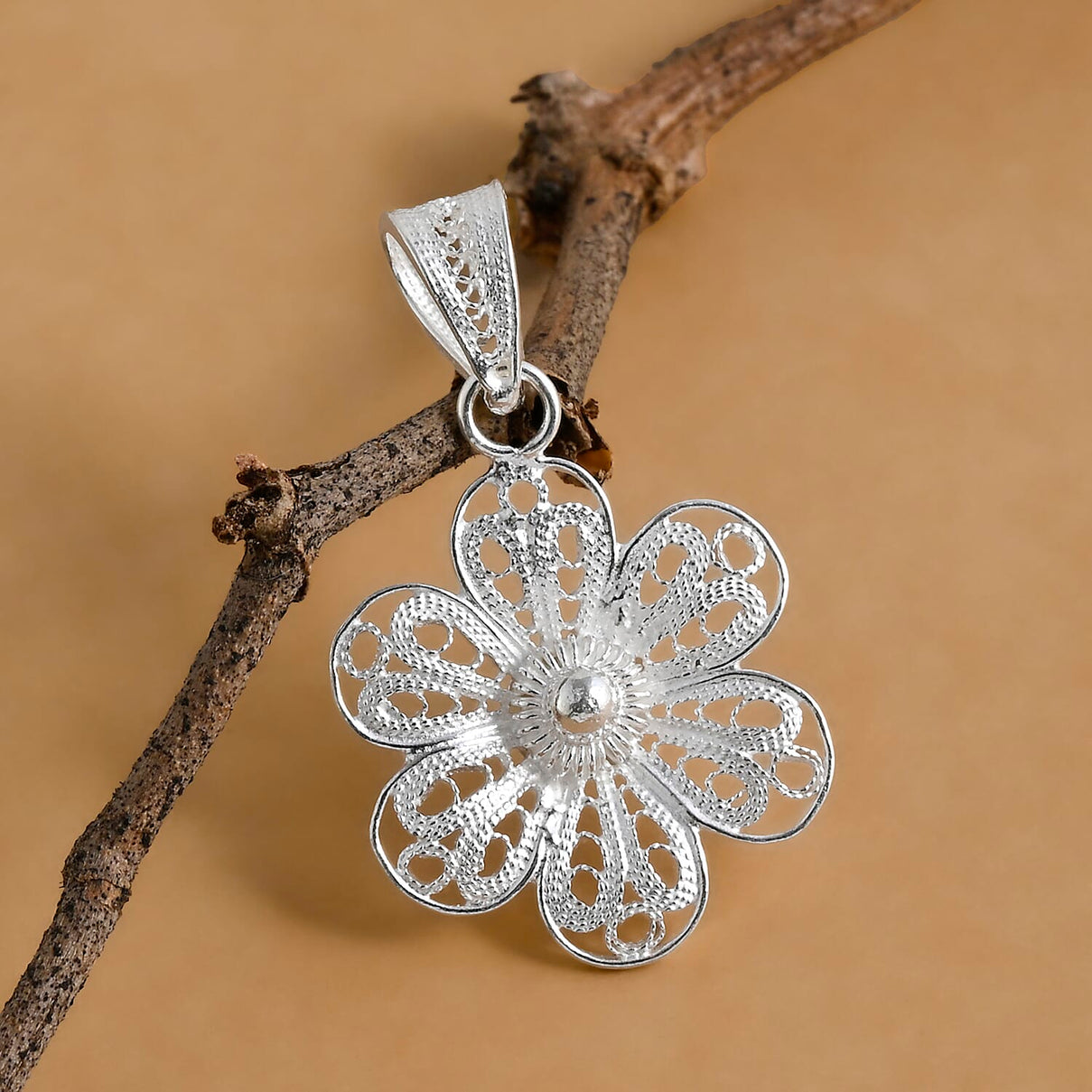 Royal Bali Collection - Sterling Silver Floral Pendant 8522230 8