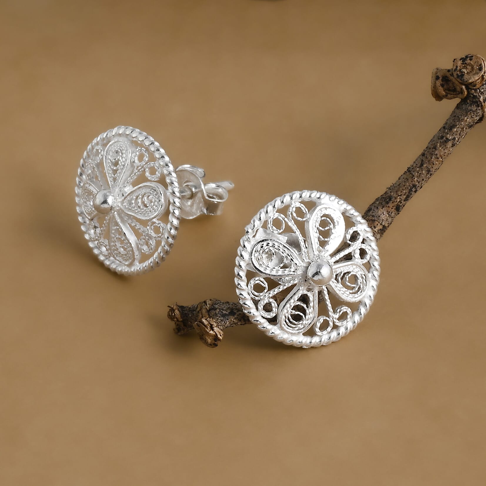 Royal Bali Collection - Sterling Silver Stud Earring with Push Back 8522262 9