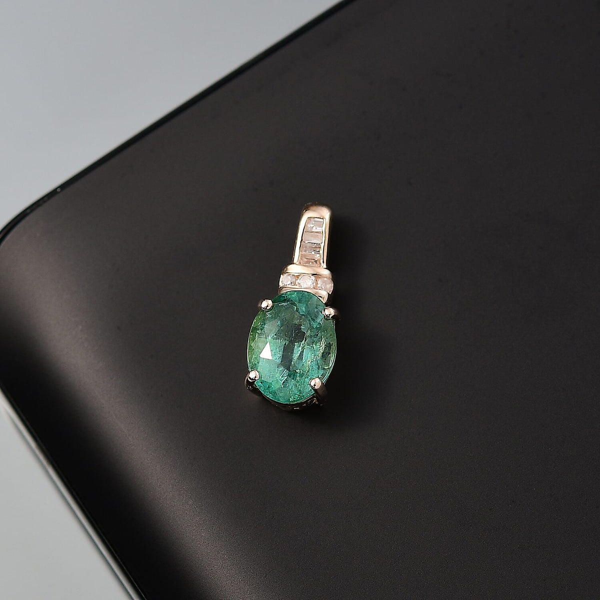 9K Yellow Gold AAA Zambian Emerald &amp; White Diamond Pendant 1.16 Ct. 7864005 2
