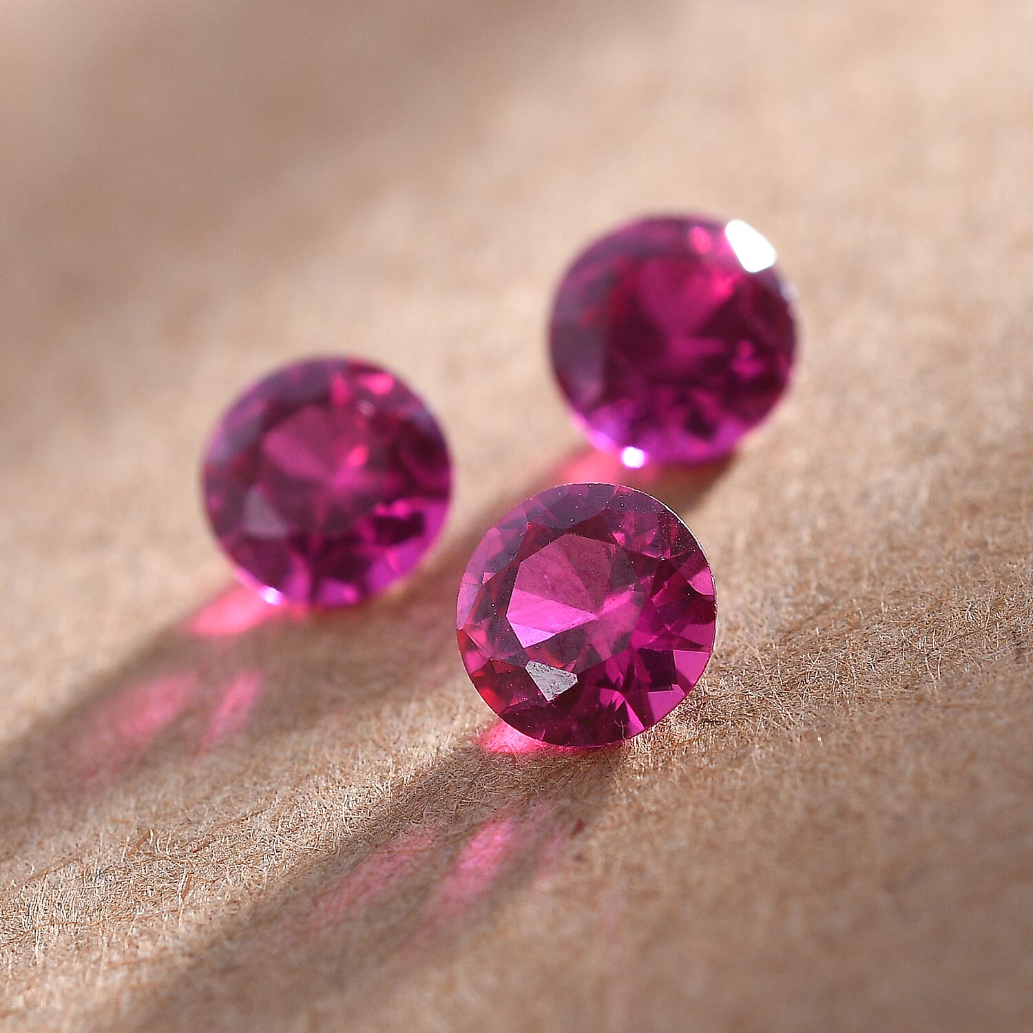 Set of 3 Ruby Cubic Zirconia Loose Gemstones in Round Shape 1.56 Ct. (5 mm) 8071024 1