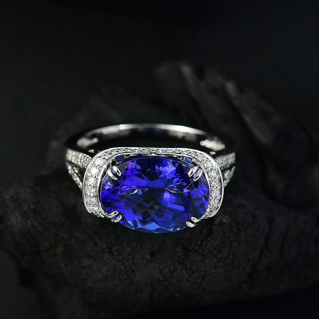 The Majesty  Luxuriant Diamond 950 Platinum AAAA Tanzanite & Lab Grown Diamond (VS-E-F) Solitaire Ring 7.02 Ct, Platinum Wt. 8.40 Gms.